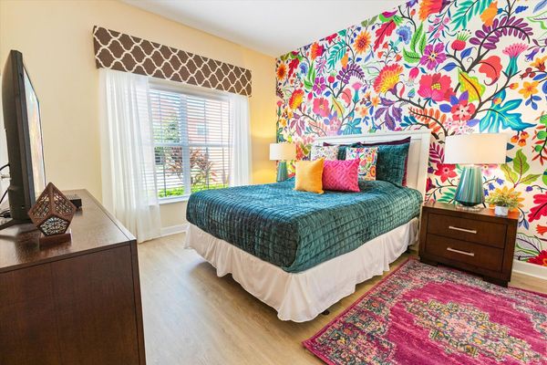 Queen Bedroom 1, Downstairs