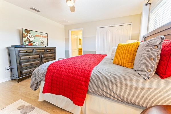 Master King Bedroom 4 (Angle)
43" Smart TV