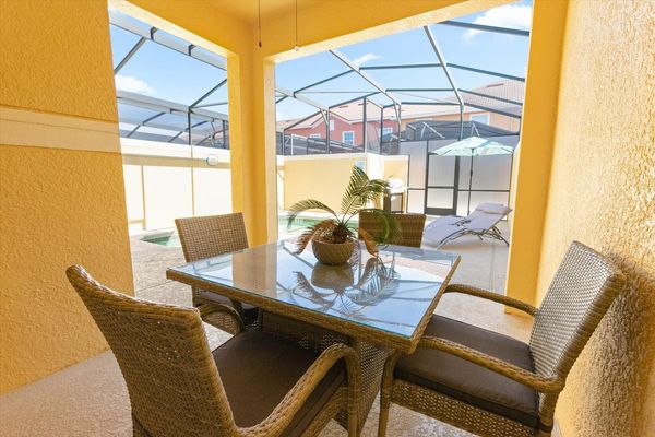 Patio Dining (Angle)