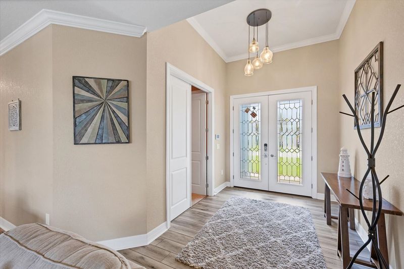 Bright, welcoming foyer