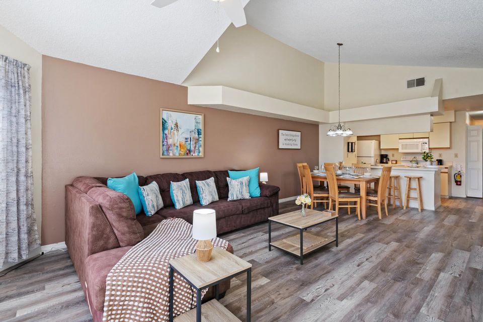 Living / Dining