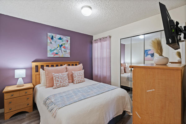 Queen Bedroom 2