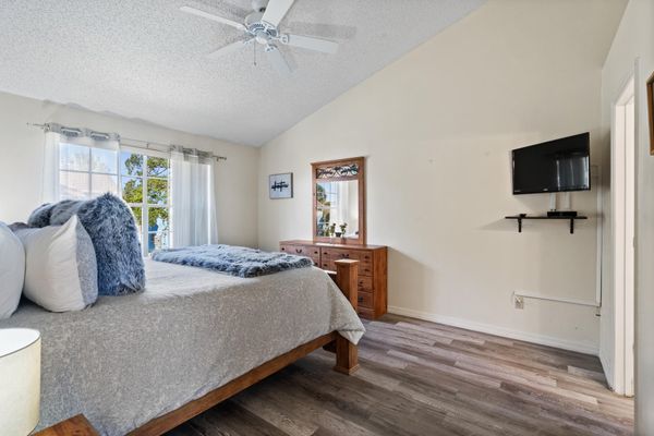 Master King Bedroom 1 32" TV