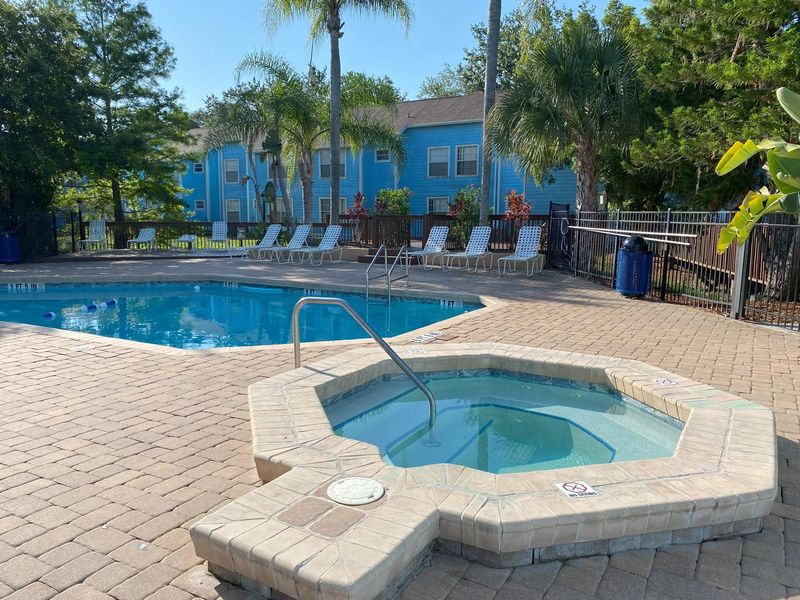 Pool/Spa (Angle)