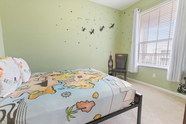 Queen Bedroom 2 (Angle)