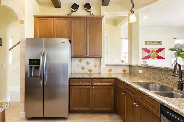 This kitchen layout is perfect for the family vacation