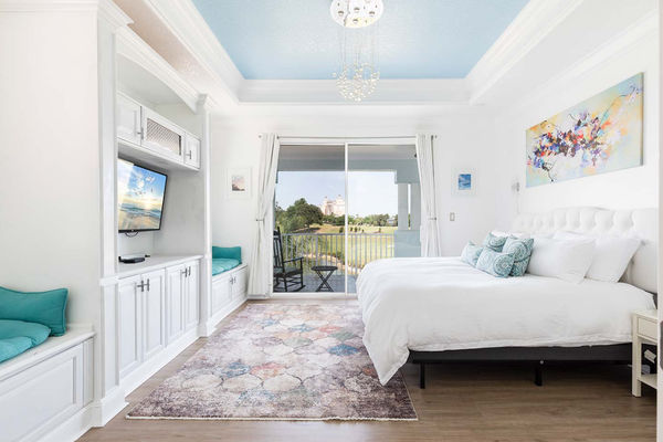 Rest easy after a long day in this plush King bed, offering the ultimate in comfort and relaxation