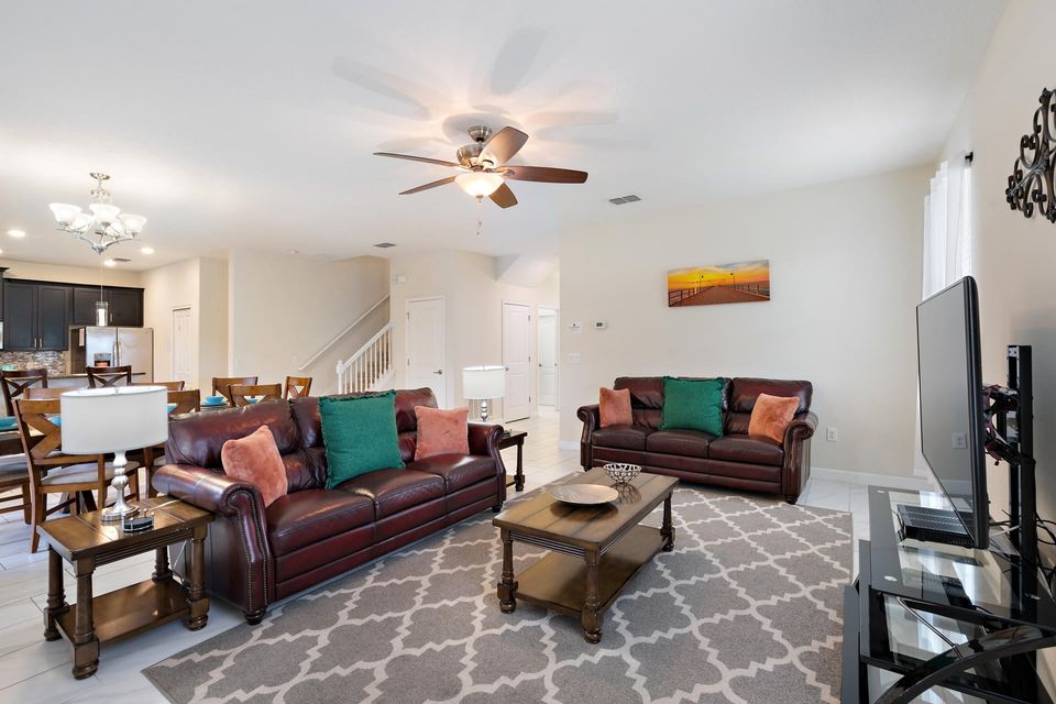 Living Room (Angle)