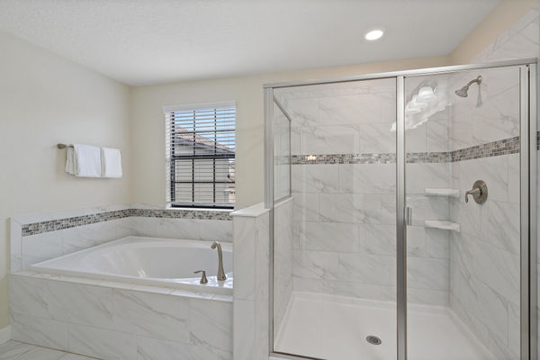 Master King Bathroom 1 Upstairs Tub & Shower