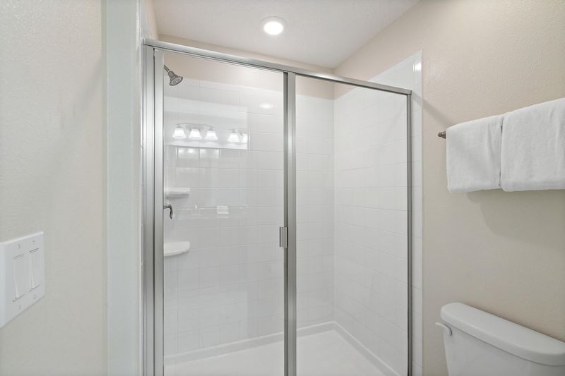 Shared Bathroom 5 Upstairs Shower