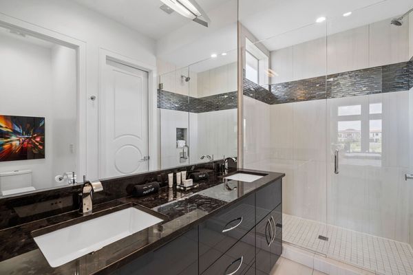 Bathroom 7