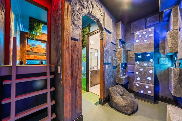 The kids will love the themed bedroom, creatively decorated to spark their imagination and provide a fun-filled retreat