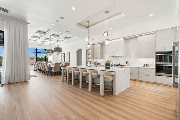 This kitchen and dining room layout is perfect for the family vacation