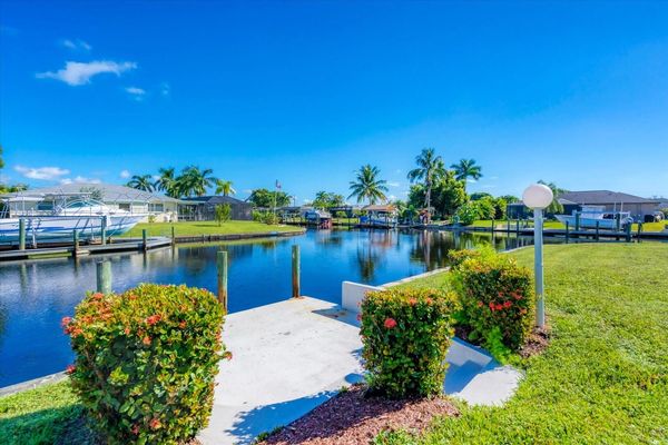 Dock size: 15' x 14' (Boat lift not available)