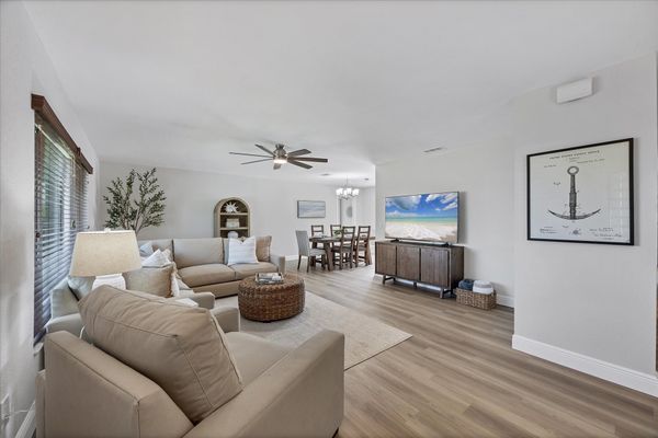 Beautiful 3 bedroom, 2.5 bathroom waterfront home with private pool in Port Charlotte