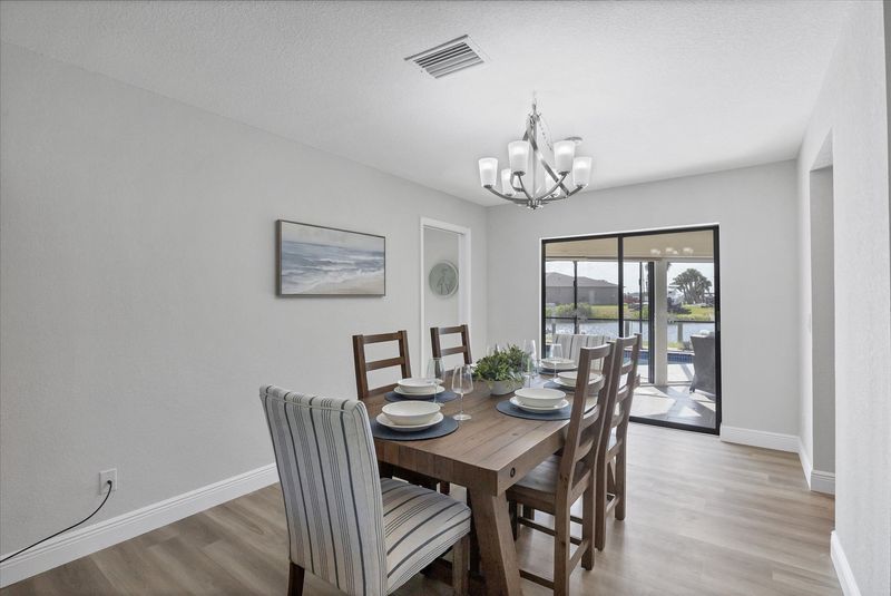 Dinning Table seats 6 with lanai access.
