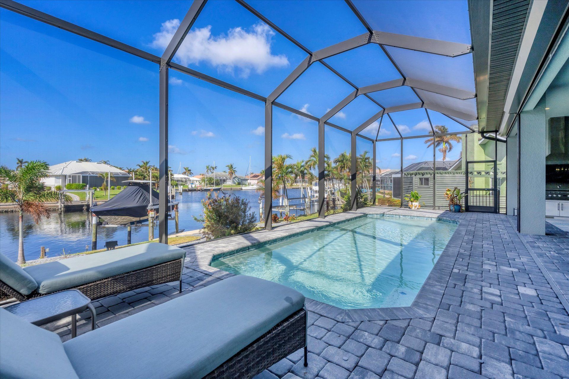 Sparkling private pool overlooking water (Boat lift not available)