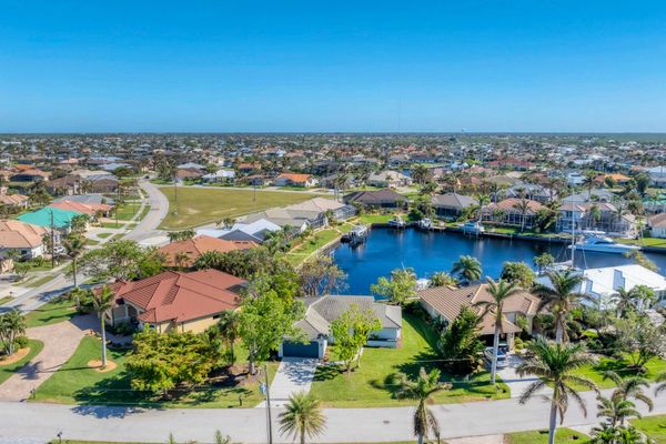 Beautiful 3 bedroom, 2 bathroom waterfront home in Punta Gorda