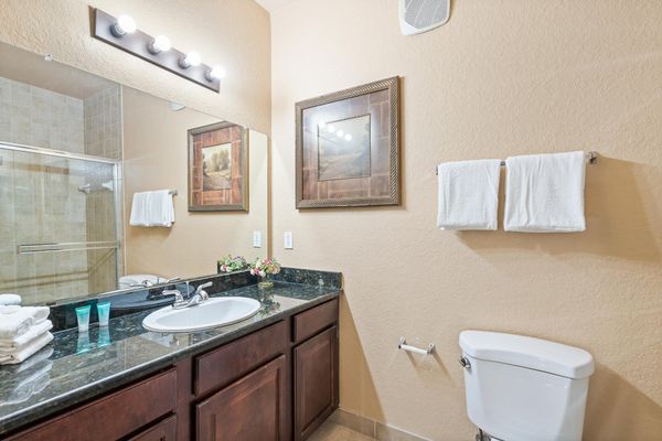 Master Queen Bathroom 1