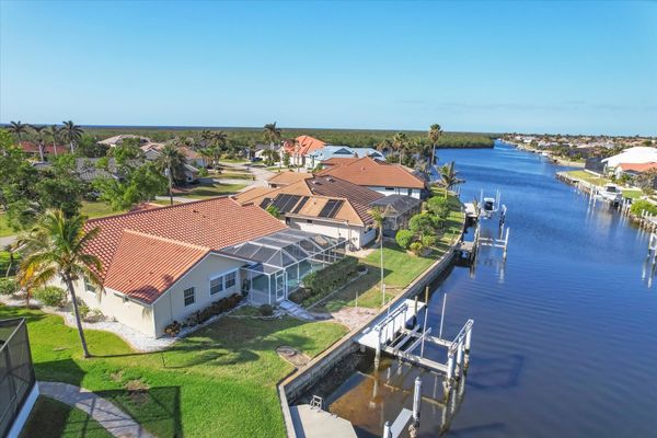 Beautiful 3 bedroom, 3 bathroom waterfront home with private pool in Punta Gorda, FL (Boat lift not available)
