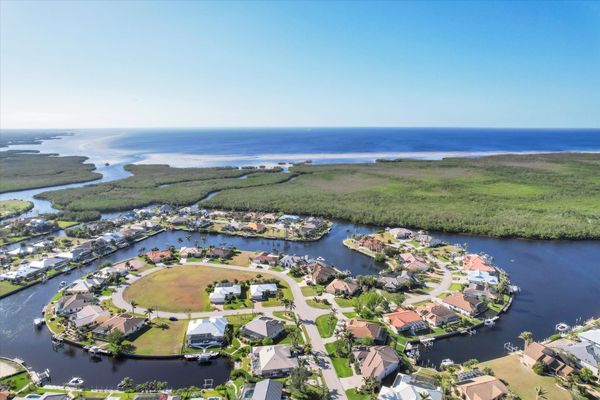 (Boat lift not available)