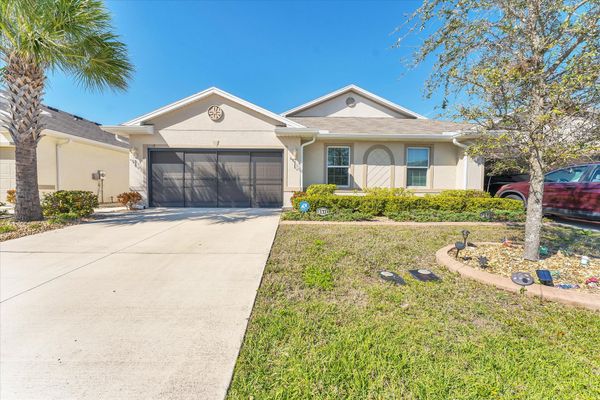 Beautiful 2 bedroom, 2 bathroom villa in the gated community of Waterford Estates in Punta Gorda