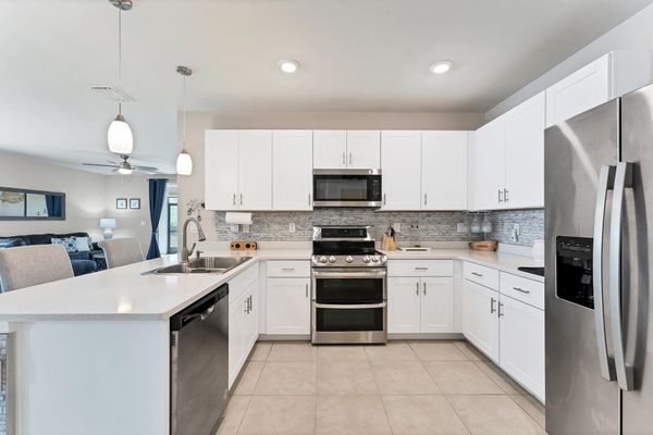 Fully-equipped kitchen