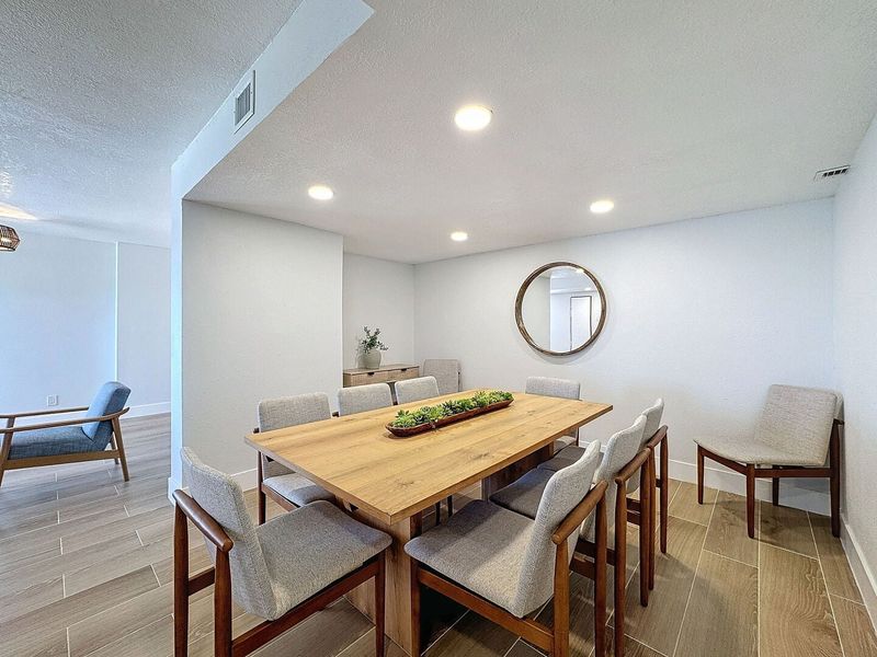 Dining Room seating for 8