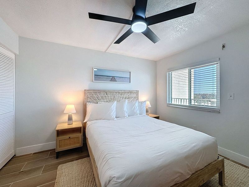 Bedroom 2 with Queen Bed