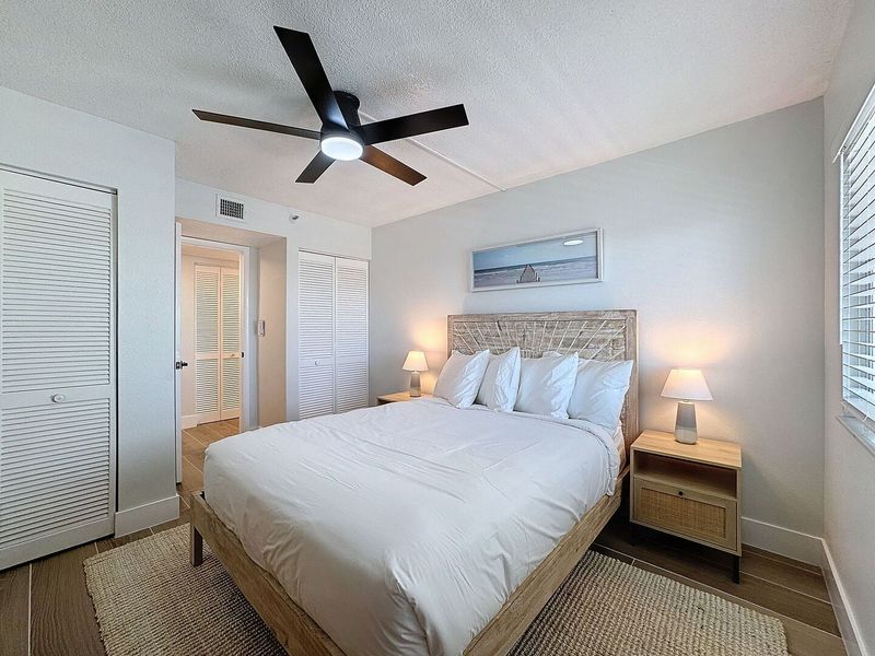 Bedroom 2 with Queen Bed