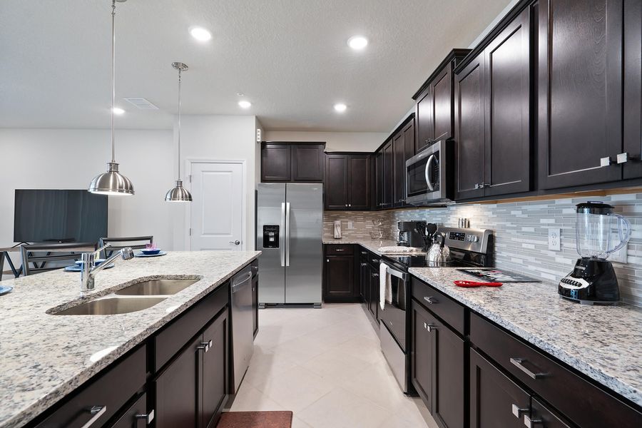 1232 Blue Island Dr