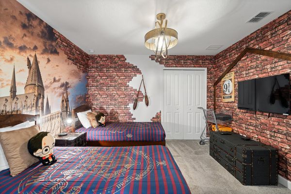 Two Twins Bedroom 5 43 inch Smart TV