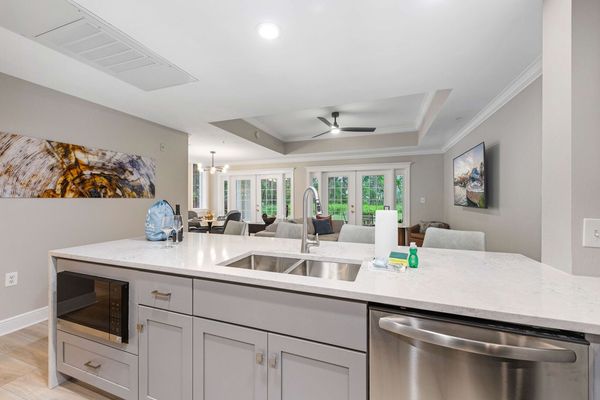 Fully-equipped kitchen