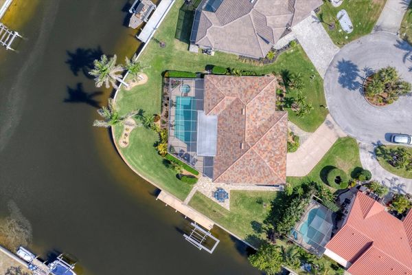 Dock Is 6x40 and has power (Boat lift not available)