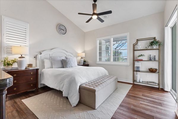 Primary King Bedroom with 55" Smart TV & Ensuite