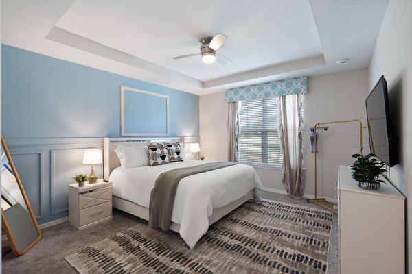 Master King Bedroom 1 Downstairs Attached Bathroom