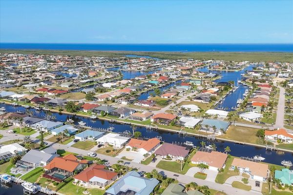 Beautiful 3-Bedroom, 2-Bathroom Canal-front home with Private West facing Pool in Punta Gorda, FL