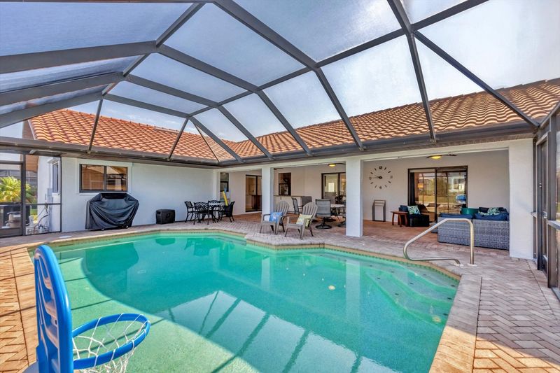Amazing Outdoor Living Space
