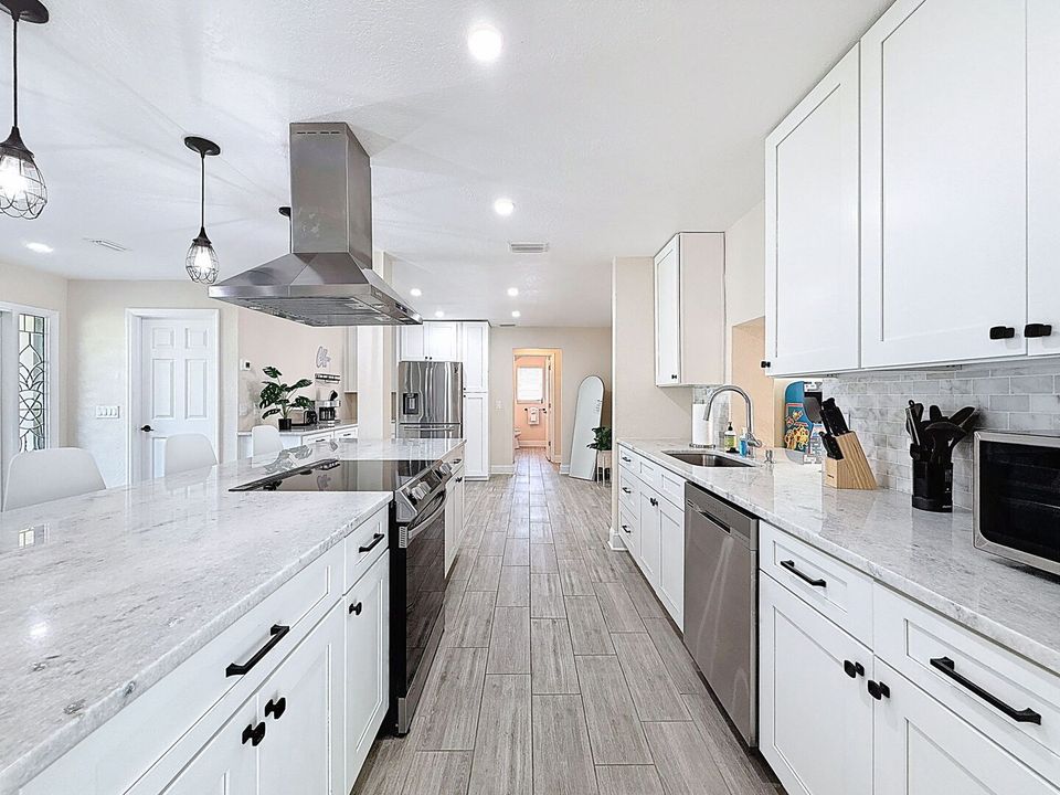 Kitchen with Island