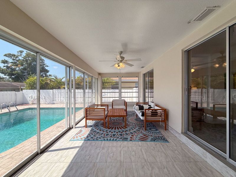 Indoor/Outdoor patio from Primary Bedroom