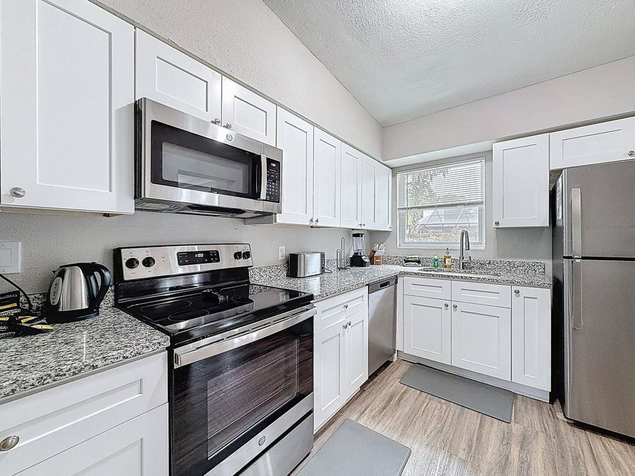 Front Lanai | Pet Friendly | Fenced Yard