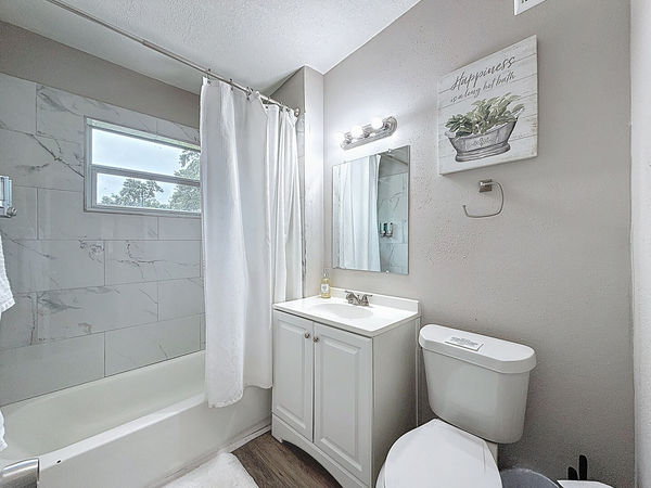 Bathroom 2 - Shower/Tub Combo