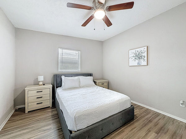 Bedroom 3 - Queen Bed