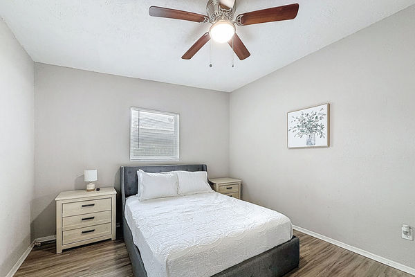 Bedroom 3 - Queen Bed