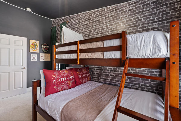 Twin/Double Bunk Bedroom 3 3rd Floor (Angle)