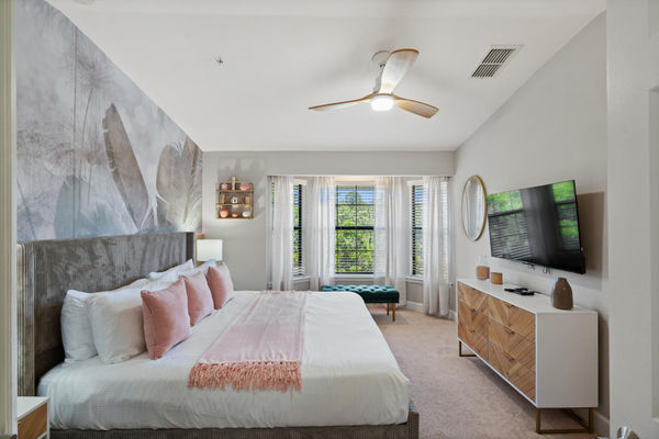 Master King Bedroom 1 50" Smart TV 4th Floor