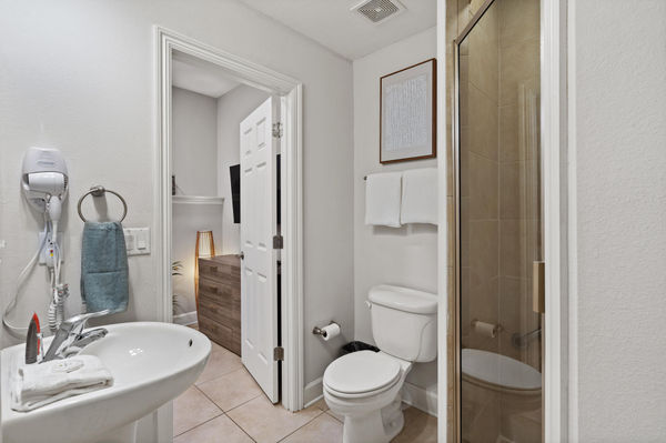 Shared Bathroom 3 1st Floor Shower
