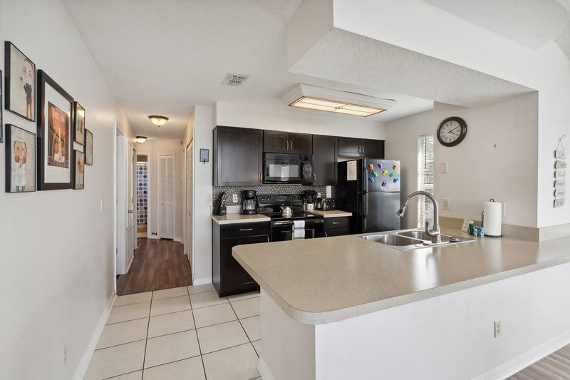 Kitchen (Angle)