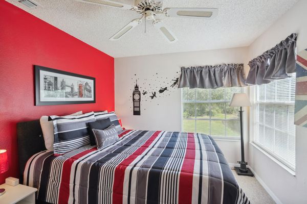Queen Bedroom 2