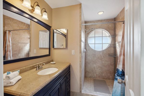 Master King Bathroom 1 Shower